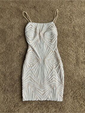 Lulu's White and Gold Textured Geometric Mini Dress small
